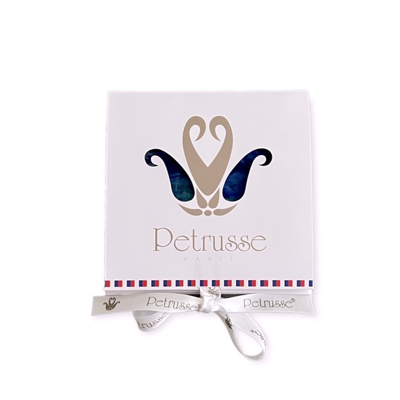 NEW Petrusse Paris Large Silk Scarf Nymphéas Design - Picture 5 of 10